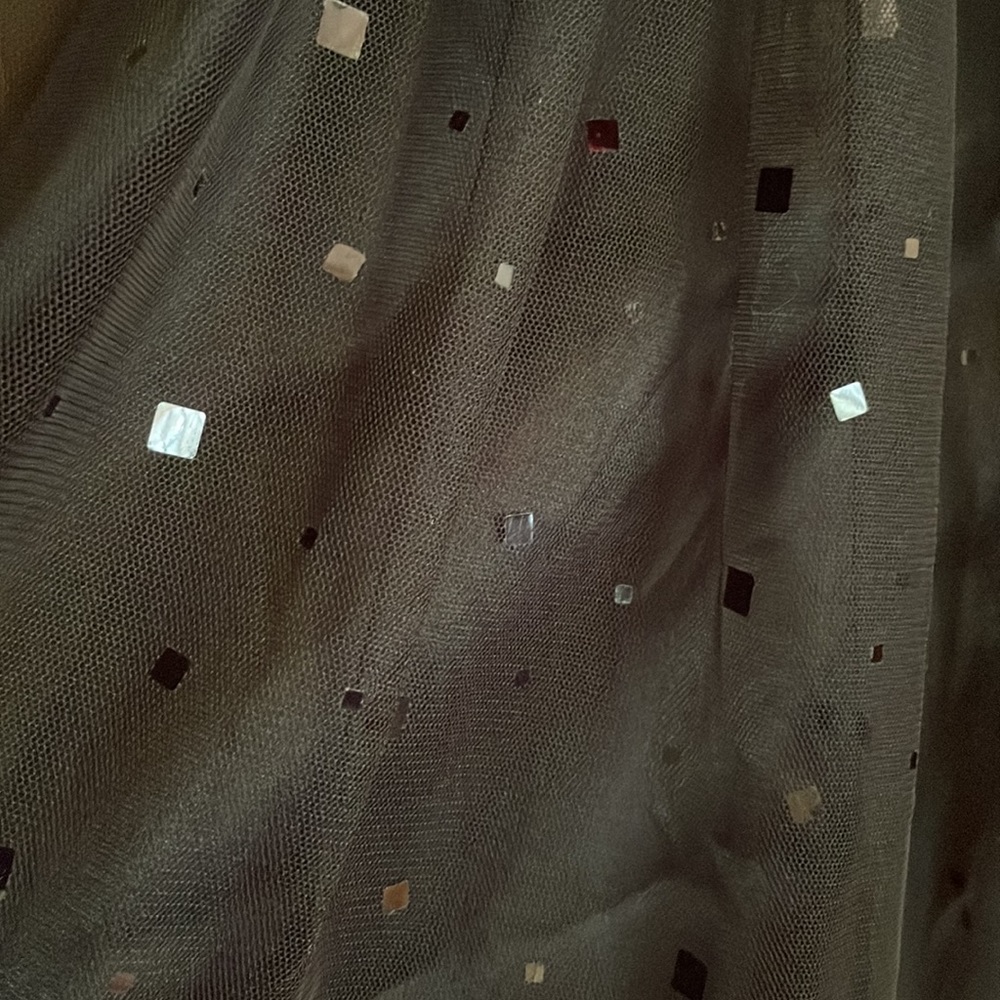 Black satin dress with sequins and tulle - Picture 4 of 5